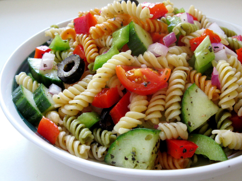 Greek-pasta-salad